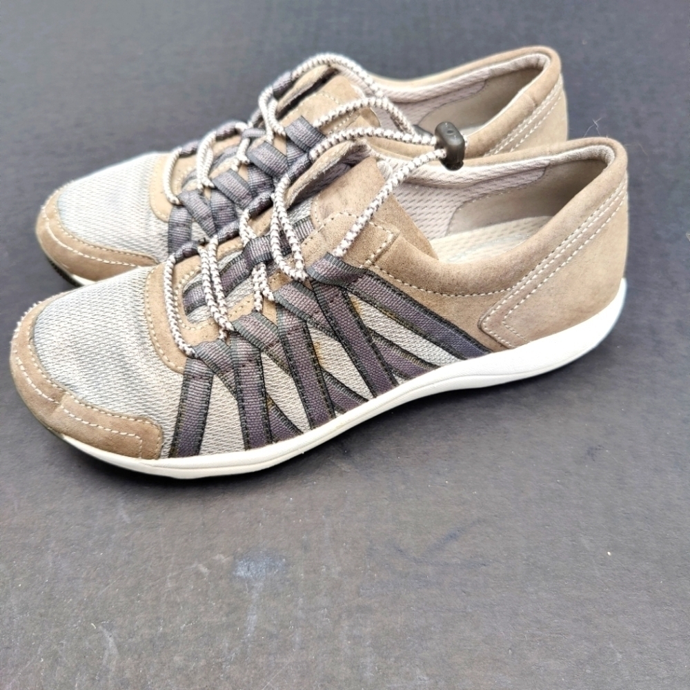 Women Dansko Honor Suede Slip Resistant Women's Sneakers Size 6.5